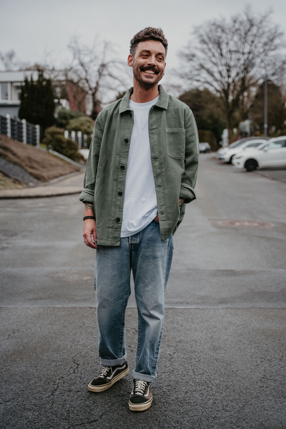 #Farbe_Washed Olive