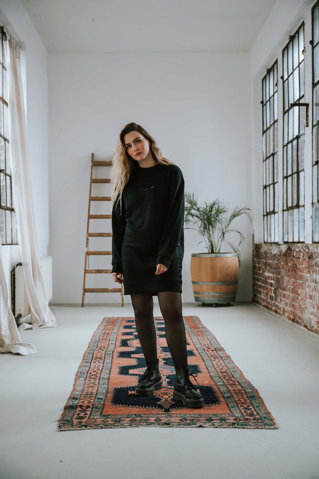 Sweater-Kleid "Black"