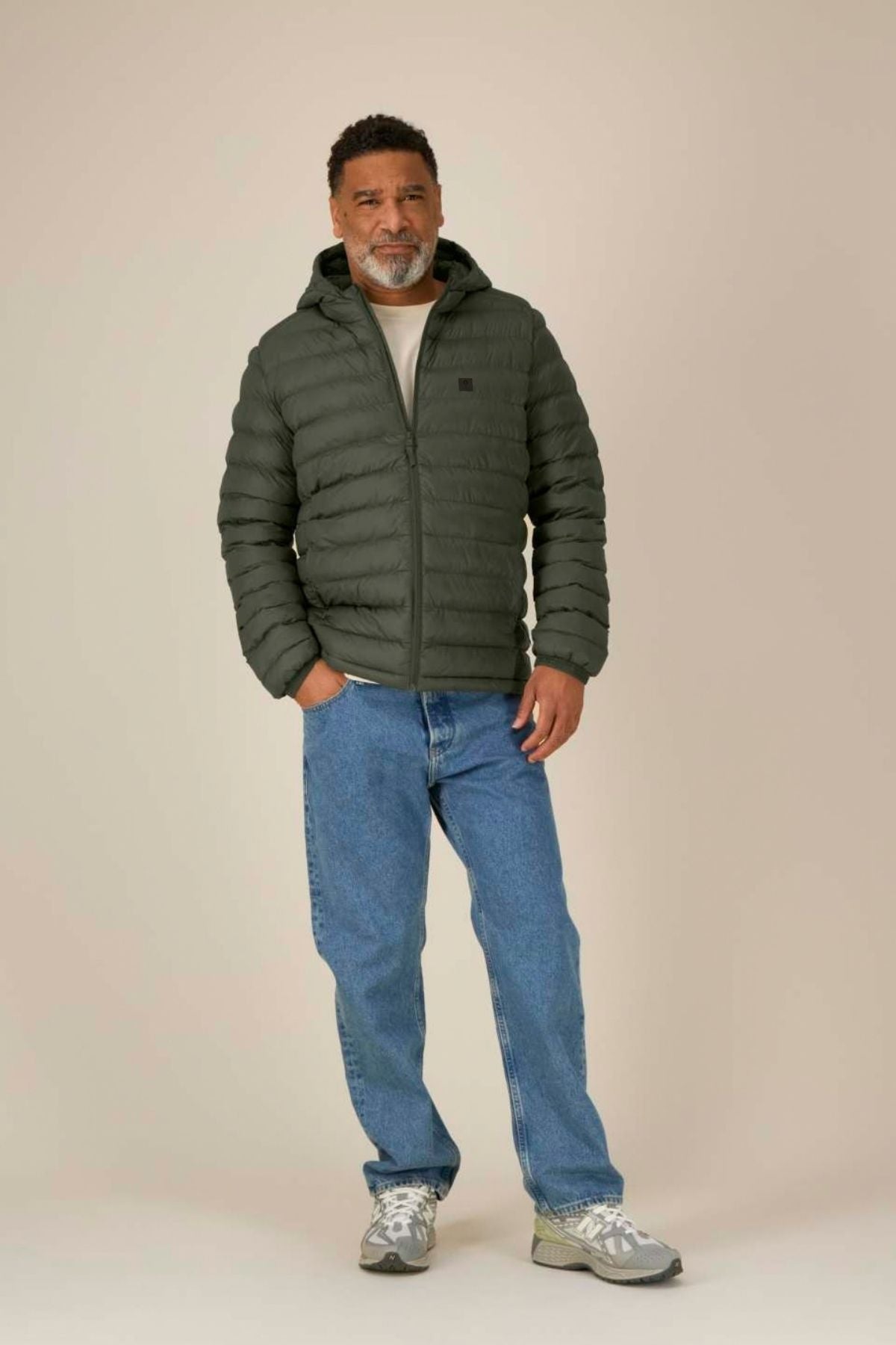 Stepp-Jacke mit Kapuze